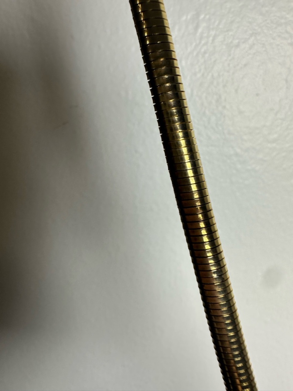Vintage Goldtone Heart Stretch Serpentine Belt - Women Accessories 27-32” - Picture 4 of 4